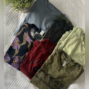 6 Men’s T-Shirts